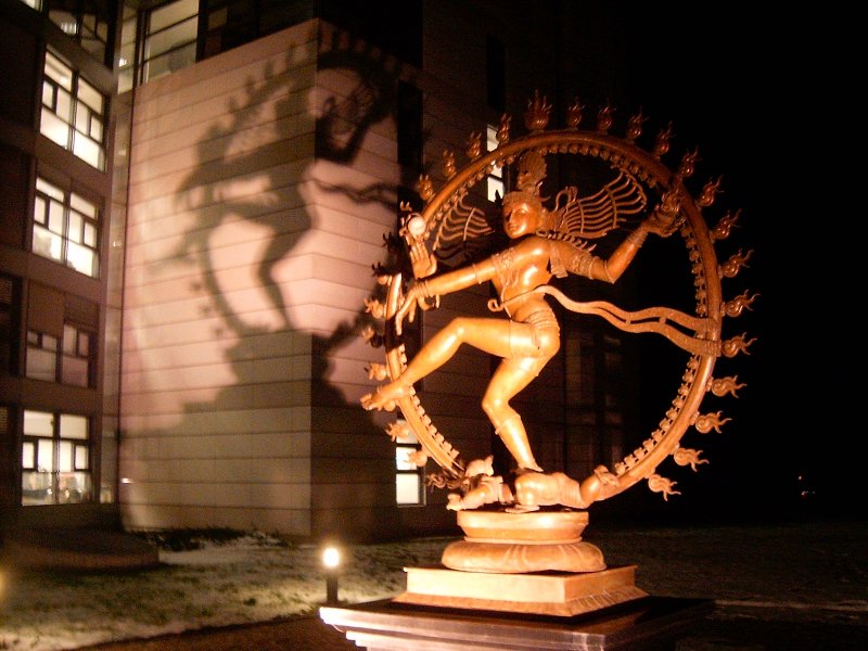 Shiva bij CERN. Bron: https://commons.wikimedia.org/wiki/File:CERN_shiva.jpg.